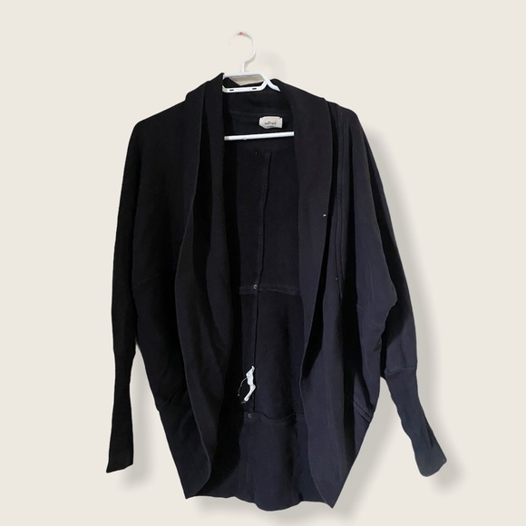 Wilfred Cardigan Medium Size